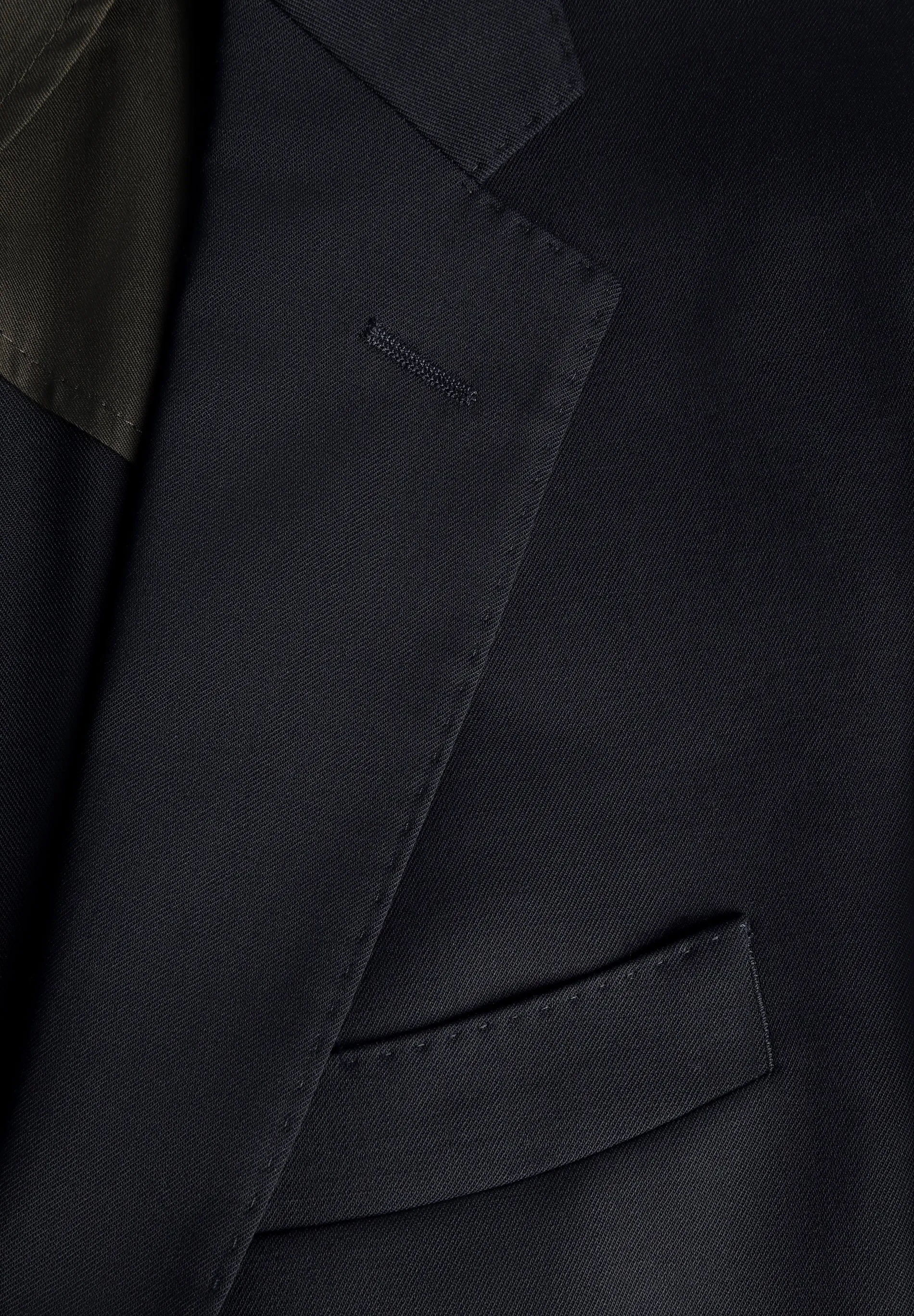 CLASSIC NAVY BLUE SUIT