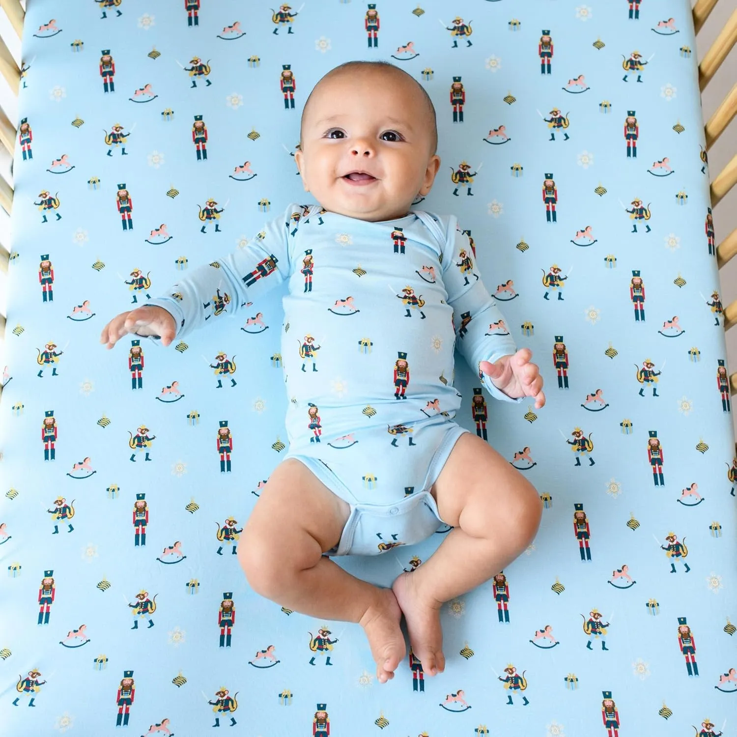 KYTE BABY Soft Bamboo from Rayon Long Sleeve Unisex Bodysuit, 0-24 Months